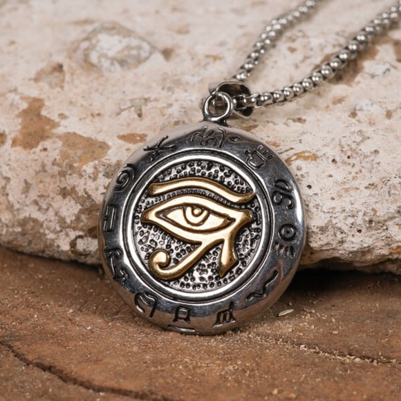 Eye of Horus Necklace - Picture 5 of 7